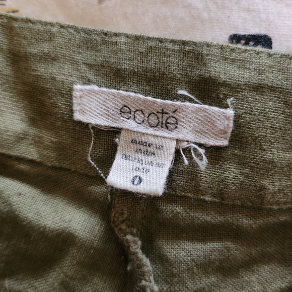 Green Shorts from Urban Outfitters - Picture 3 of 3